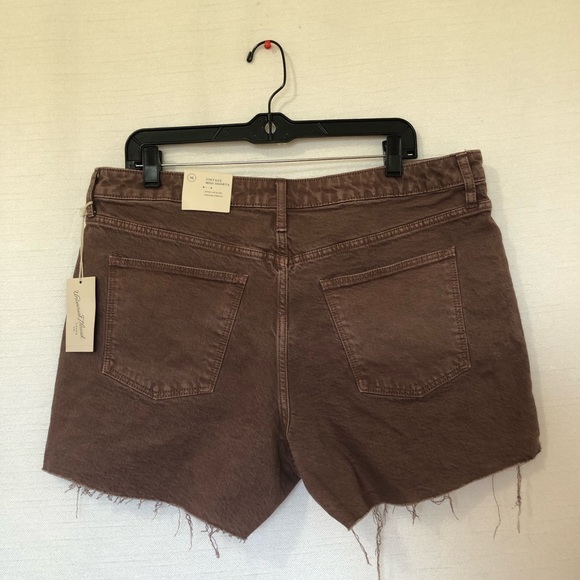 Universal Thread Women’s Jean Shorts 16/33 Brown - Picture 2 of 9